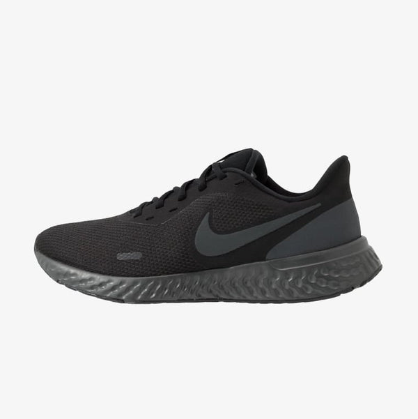 Nike Revolution 5 Product code: BQ3204-001 size 7.5